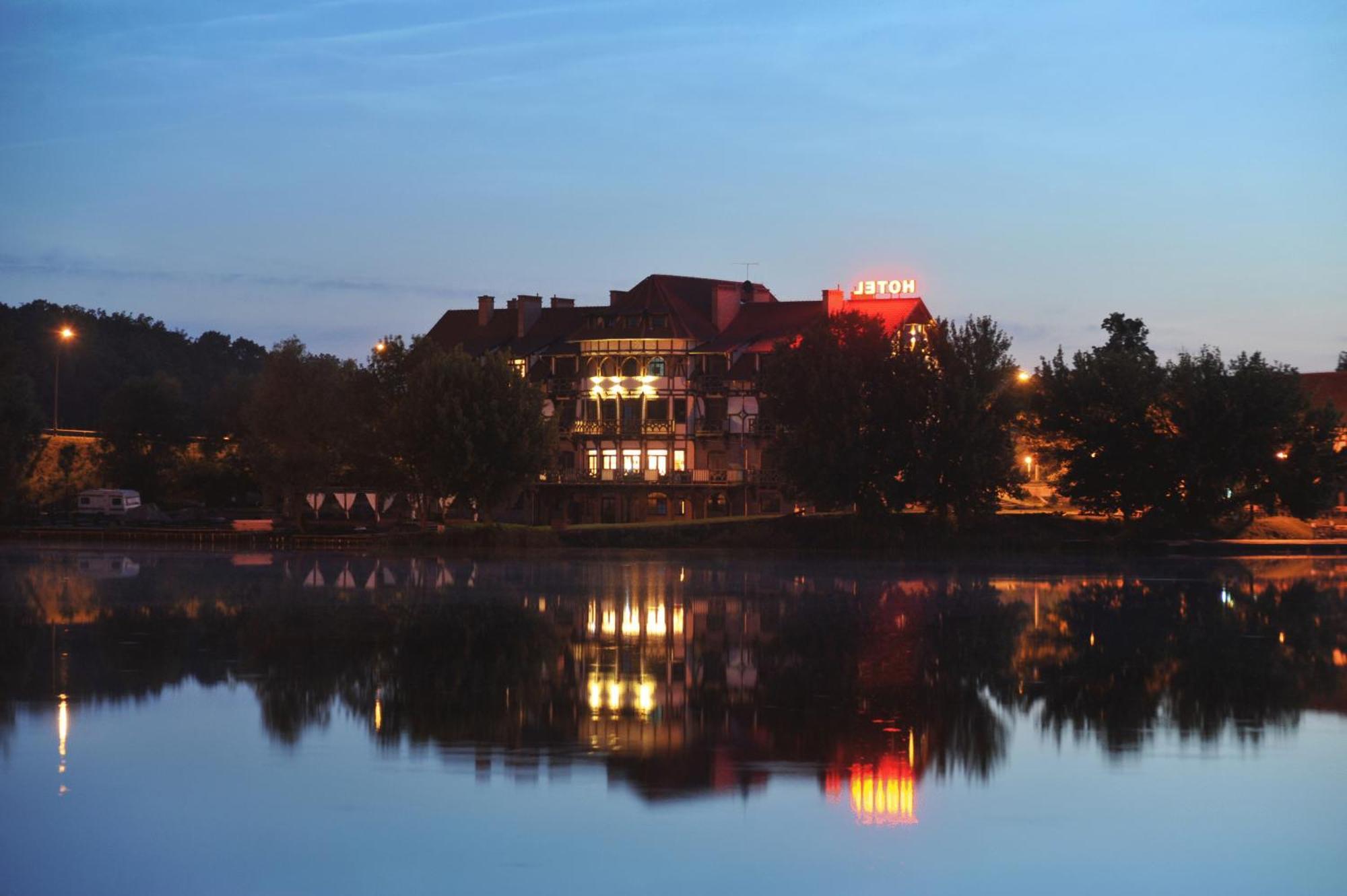 Stary Tartak Hotel Iława Eksteriør billede