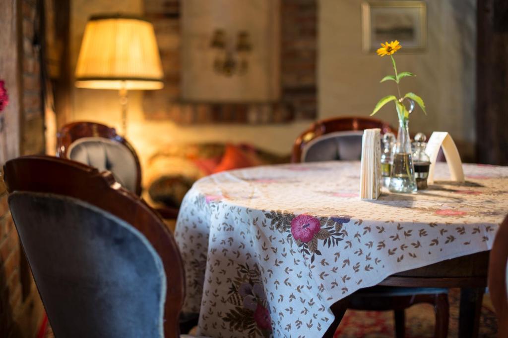 Stary Tartak Hotel Iława Eksteriør billede
